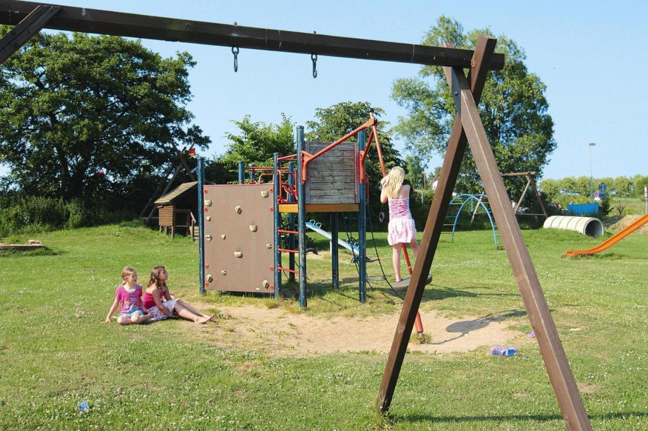 Holiday Complex Schuldt, Behrensdorf Екстериор снимка